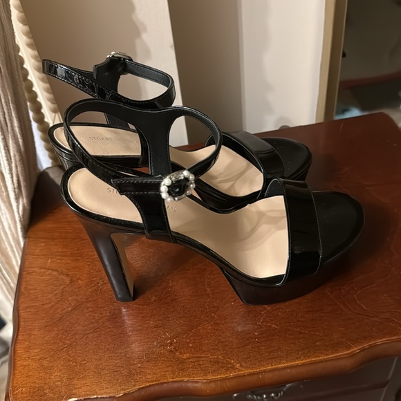 Stuart Weitzman - Picture 2 of 4